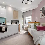5 Doughty Street - Urban Apartments